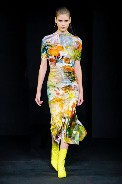 Look 5